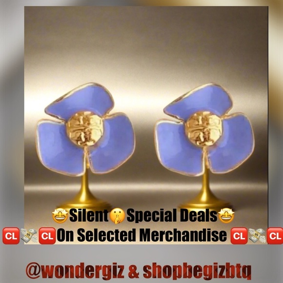 🆕 Tory Burch Authentic Small Purple Resin Fleur & Gold Tone Logo Stud Earrings - Picture 2 of 8